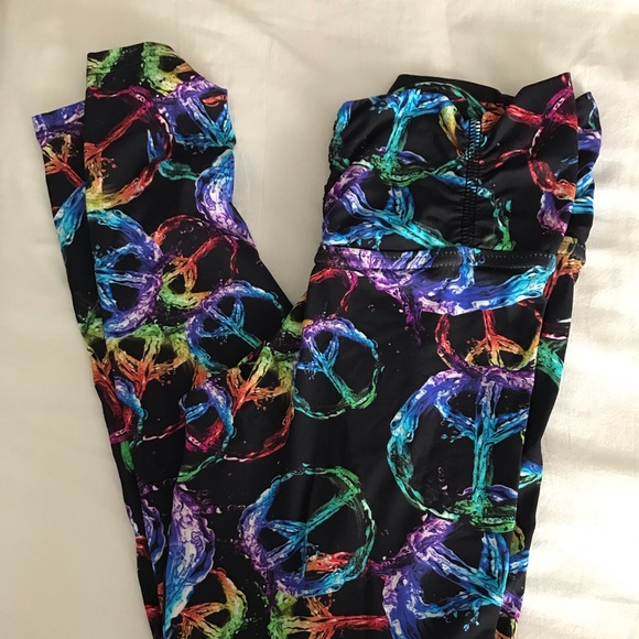 10 Pair of Peace Patterned High Quality Leggings Made in Brazil - Picture 4 of 7